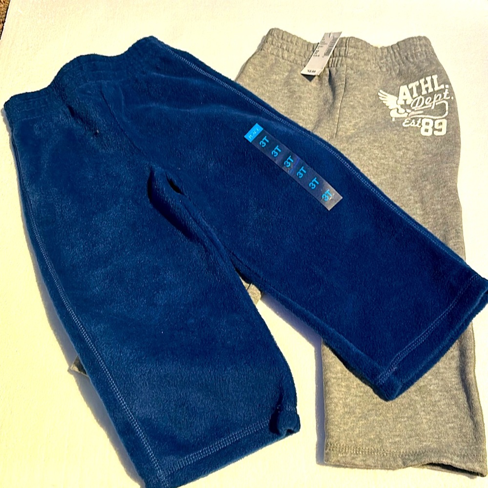 Children’s place sweat pants and fleece pants bundle